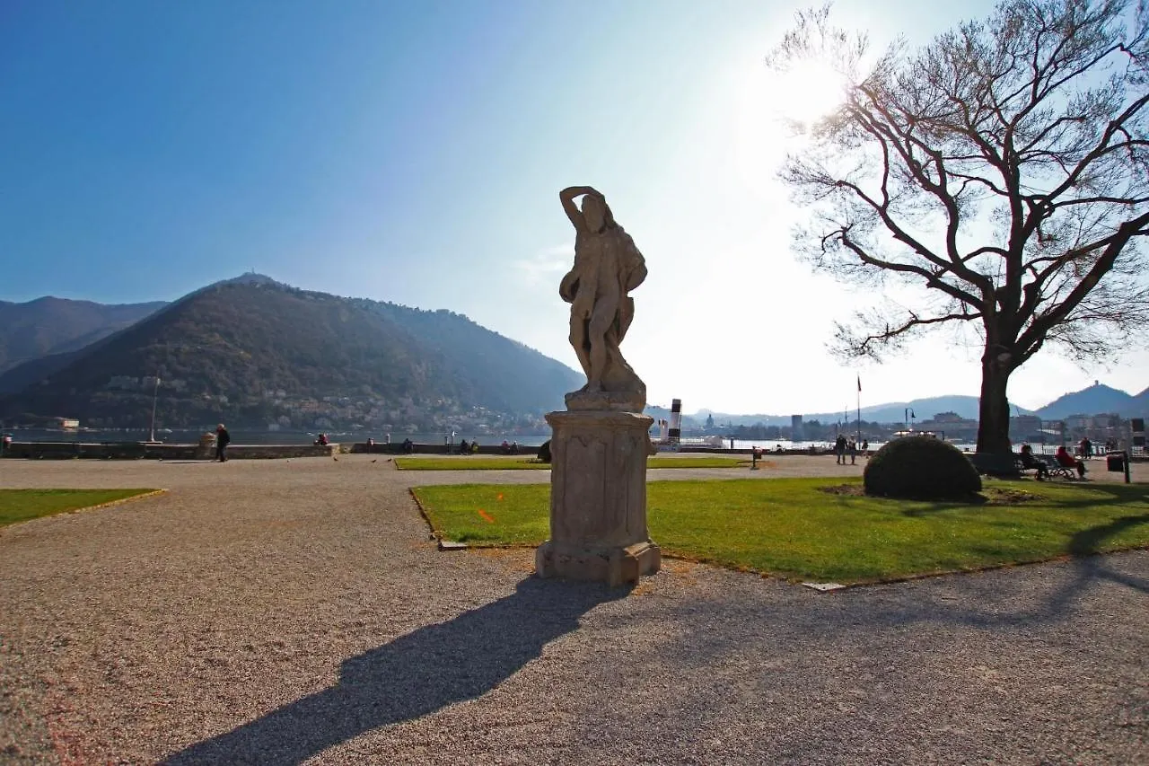 Casa Aurora Self Catering Studio Como Vacanze Guest house