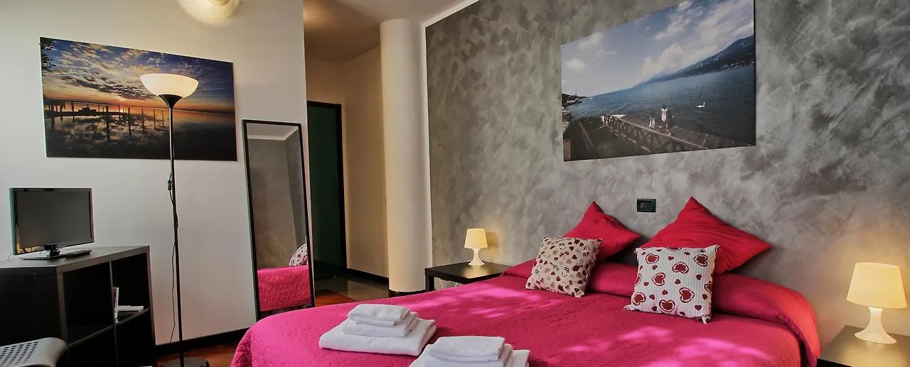 Casa Aurora Self Catering Studio Como Vacanze contacts